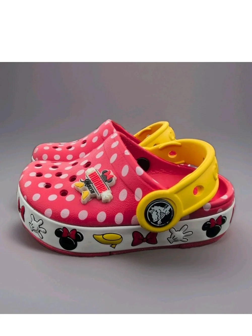 CROCS colors red